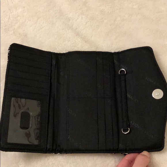 Vera Bradley Blanco Bouquet Wallet - Picture 3 of 8